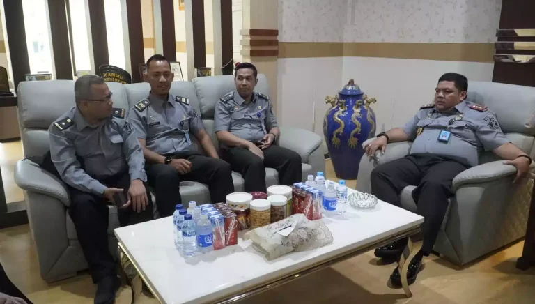 Kanwil Kanwilkumham Kalbar Terima Kunjungan Tim Pengelola BMN Dirjen Imigrasi Terkait SBSK I Teras Media