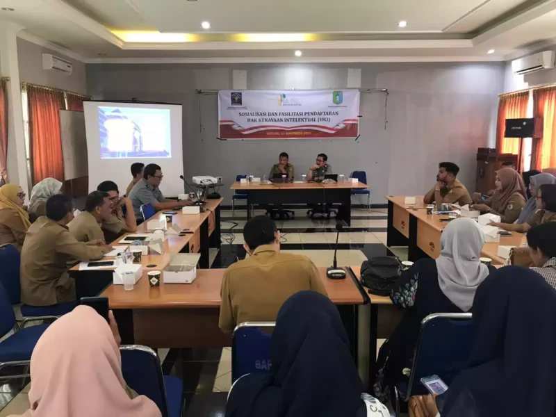 Keterangan foto : Kantor Wilayah Kementerian Hukum dan HAM Kalimantan Barat Tingkatkan Pendaftaran Kekayaan Intelektual di Sintang, (Rabu, 15/11/2023) 