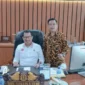 Keterangan foto : Sekjen Matahukum Mukhsin Nasir menggunakan batik kuning, Senin (11/12/2023)