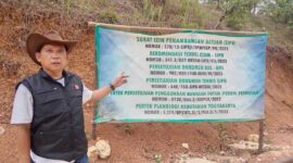 Keterangan foto : Sekjen Matahukum saat berada di Kejaksaan Agung, Jumat (1/12/2023)
