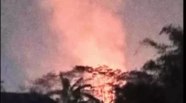 Keterangan foto : aktifitas perusahaan dari CV Sinar Karason Jaya yang bergerak di bidang manufaktur produk kayu, Minggu (3/12/2023)