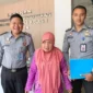 Keterangan foto : Lapas Cirebon Sambut Baik Ibu Dr.Murtini, Sosok Tunanetra Yang Melakukan Perjalanan Rekor MURI, (Selasa, 5/12/2023) 