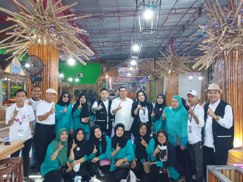 Keterangan foto : Berbagai kegiatan sosialisasi dan deklarasi dilakukan, seperti penjelasan visi-misi Anies-Muhaimin serta pengukutan susunan kepengurusan ProAmin di Bengkulu, Jumat (8/12/2023)