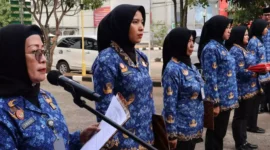 Keterangan foto : Lapas Narkotika Kelas IIA Gunung Sindur melaksanakan kegiatan Upacara Peringatan Hari Ibu ke-95 Tahun 2023.
