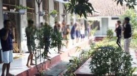 Keterangan foto : Warga binaan Pemasyarakatan lapas Cirebon ikuti senam rutin super SEFT dan Mindfulness bagi Lansia di pagi hari, (Sabtu, 23/12/2023) 