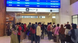 Keterangan foto : Exit Tol KM 149 Tol Padaleunyi yang merupakan salah satu akses menuju Stasiun Tegalluar mengalami perpanjangan jam operasional mulai 23 Desember 2023.