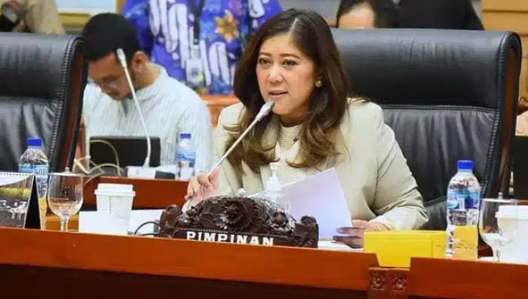 Meutya Ungkap Penampilan Debat Cawapres Gibran Golkar Banget Meutya Ungkap Penampilan Debat Cawapres Gibran Golkar Banget