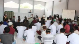 Keterangan foto : Warga binaan Pemasyarakatan lapas Cirebon Sharing keagamaan sebagai bentuk refleksi diri, (Selasa, 26/12/2023) 