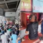 Keterangan foto : Warga binaan Pemasyarakatan lapas Cirebon mulai operasikan Wartelsuspas, (Rabu, 27/12/2023) 