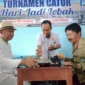 Keterangan poto : Kadispora Lebak bersama Ketua CCL saat melakukan Pembukaan Turnamen Catur Tingkat Kabupaten dengan Total Hadiah 10.000.000.00, secara simbolis.2/12/2023