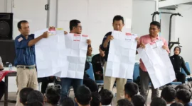 Keterangan foto : KPU Kota Cirebon Sosialisasikan Pemilu 2024 Pada Warga Binaan Lapas Cirebon, (Kamis, 4/1/2024) 