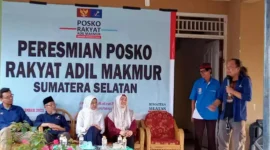 Keterangan foto : Ki Edi Susilo pun turut dalam melakukan pembacaan dan analisa dalam Debat ketiga tersebut saat di hubungi Wartawan Media.