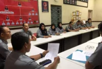 Keterangan foto : Kepala Lapas Cirebon Yan Rusmanto Beserta Staff dan Jajaran Pegawai ikuti Rapat, (Selasa, 9/1/2024)