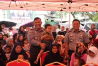Keterangan foto : Kepala Kanwil Kemenkumham Jabar R. Andika Dwi Prasetya Laksanakan Bakti Sosial pengentasan stunting, (Senin, 22/1/2024)