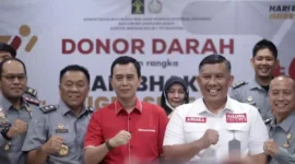 Keterangan foto : Kepala Kanwil Kemenkumham Jabar R. Andika Dwi Prasetya Ikuti Donor darah, (Rabu, 24/1/2024) 