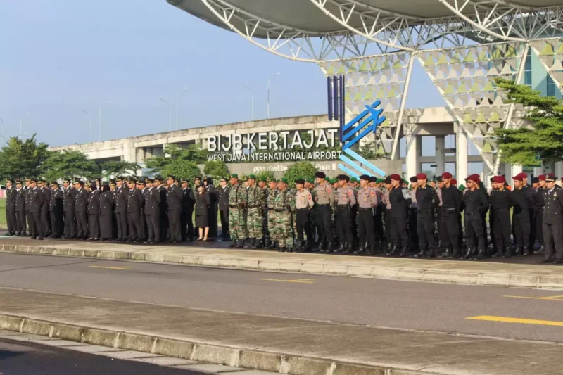 Keterangan foto : Lapas Cirebon Hadiri Upacara Hari Bhakti Imigrasi Ke-74 Kanwil Kemenkumham Jabar, (Jum'at, 26/1/2024) 