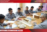 Keterangan foto : Lapas Narkotika Kelas IIA Gunung Sindur melaksanakan Assessment Tim Kerja Pembangunan Zona Integritas menuju Wilayah Bebas dari Korupsi (WBK) bertempat di Aula Sahardjo.