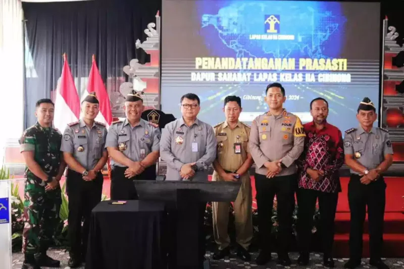 Keterangan foto : Kepala Ombudsman RI Perwakilan Jakarta Raya Dedy Irsan mengapresiasi Lapas Kelas IIA Cibinong, Selasa (30/1/2024)