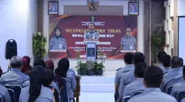 Keterangan foto : Suasana Haru Pelepasan Purna Tugas 2 Pegawai Lapas Cirebon, (Selasa, 30/1/2024) 