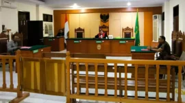 Keterangan foto : Kepala Kejaksaan Negeri (Kajari) Tolitoli Albertinus P, Napitupulu SH MH mengapresiasi kinerja Pengadilan Negeri (PN) Tolitoli dibawah komando Arri Djami SH MH terkait penegakan hukum untuk memberantas Penambangan Emas Tanpa Ijin (PETI), Jumat (2/2/2024)