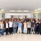 Keterangan foto : Caleg Partai Golkar dari Dapil 6 Kabupaten Bogor Asep As'ary gelorakan semangat menang satu putaran di Pileg dan Pilpres 2024, Senin (5/1/2024)