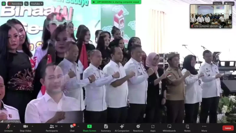Keterangan foto : Dalam Rangka Mendukung dan Menyuarakan Pemilu Damai 2024, Warga Binaan Pemasyarakatan (WBP) Lapas Narkotika Kelas IIA Gunung Sindur melaksanakan Deklarasi Pemilu 2024 Damai.