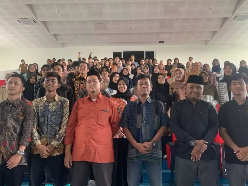 Keterangan foto : Dewan Eksekutif Mahasiswa (DEMA) UIN Raden Mas Said Surakarta gelar seminar penguatan literasi politik mahasiswa jelang Pemilu 2024 pada Jumat (9/2) siang di Gedung SBSN Lantai 2 UIN Raden Mas Said.