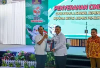 Keterangan foto : Kepala Kantor Kementerian Hukum dan HAM Jawa Barat R. Andika Dwi Prasetya Bersama Anggota KPU Jawa Barat, (Jum'at, 9/2/2024)