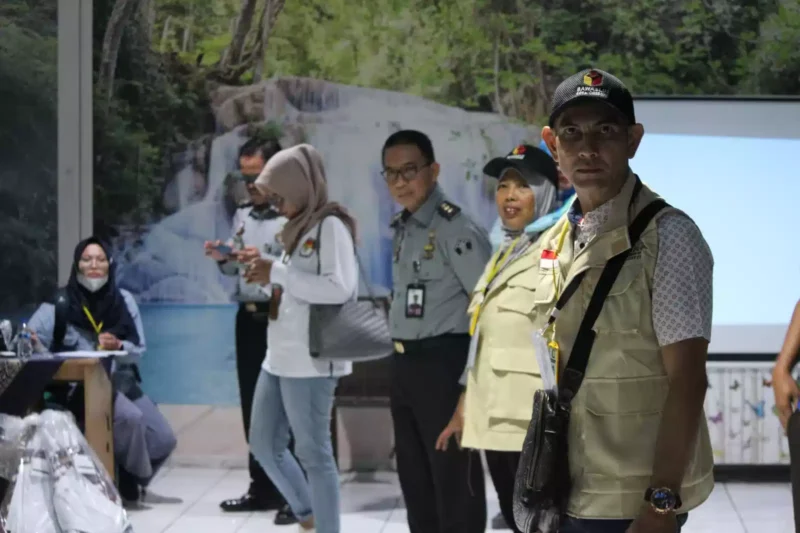 Keterangan foto : Petugas KPPS Lapas Cirebon Beserta Para Tim Pengamanan, 