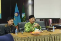 Keterangan foto : Foto: Ketum Himpunan Pemuda Al-Khairiyah Aziz Fauzul Adzim bersama Komandan TKN Fanta Prabowo-Gibran, Arief Rosyid Hasan, Minggu (18/2/2024)