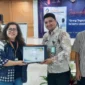 Keterangan foto : Lapas Narkotika Kelas IIA Gunung Sindur menerima penghargaan sebagai Peringkat Terbaik Ke-2 Atas Capaian IKPA Satker Pagu DIPA Kecil Sampai Dengan 20 M Lingkup KPPN Bogor, Kamis (22/02).