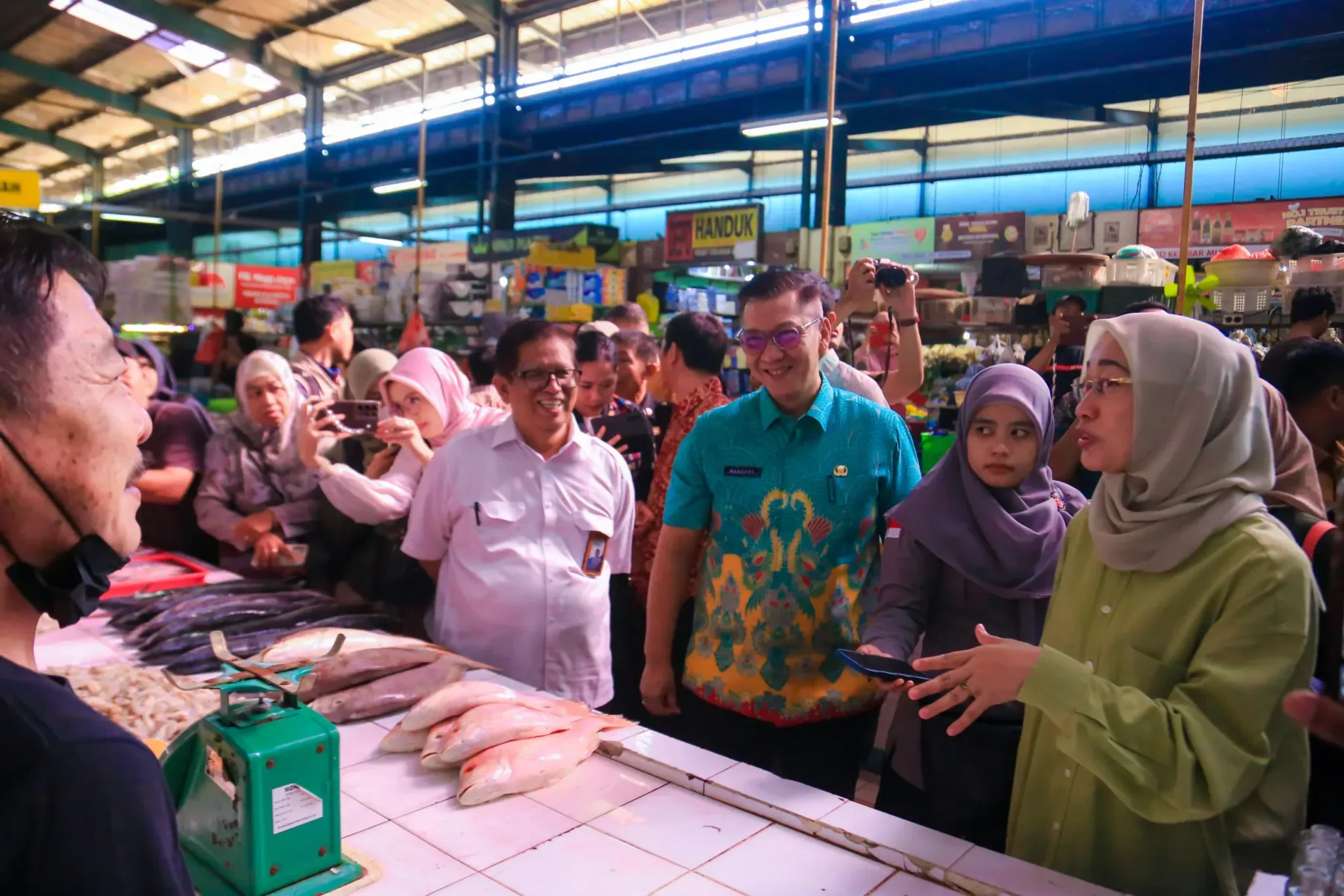 Sekda Bambang Bersama Komisi IV DPR RI Pantau Stok dan Harga Komoditas Pangan Jelang Ramadan di Tangsel I Teras Media