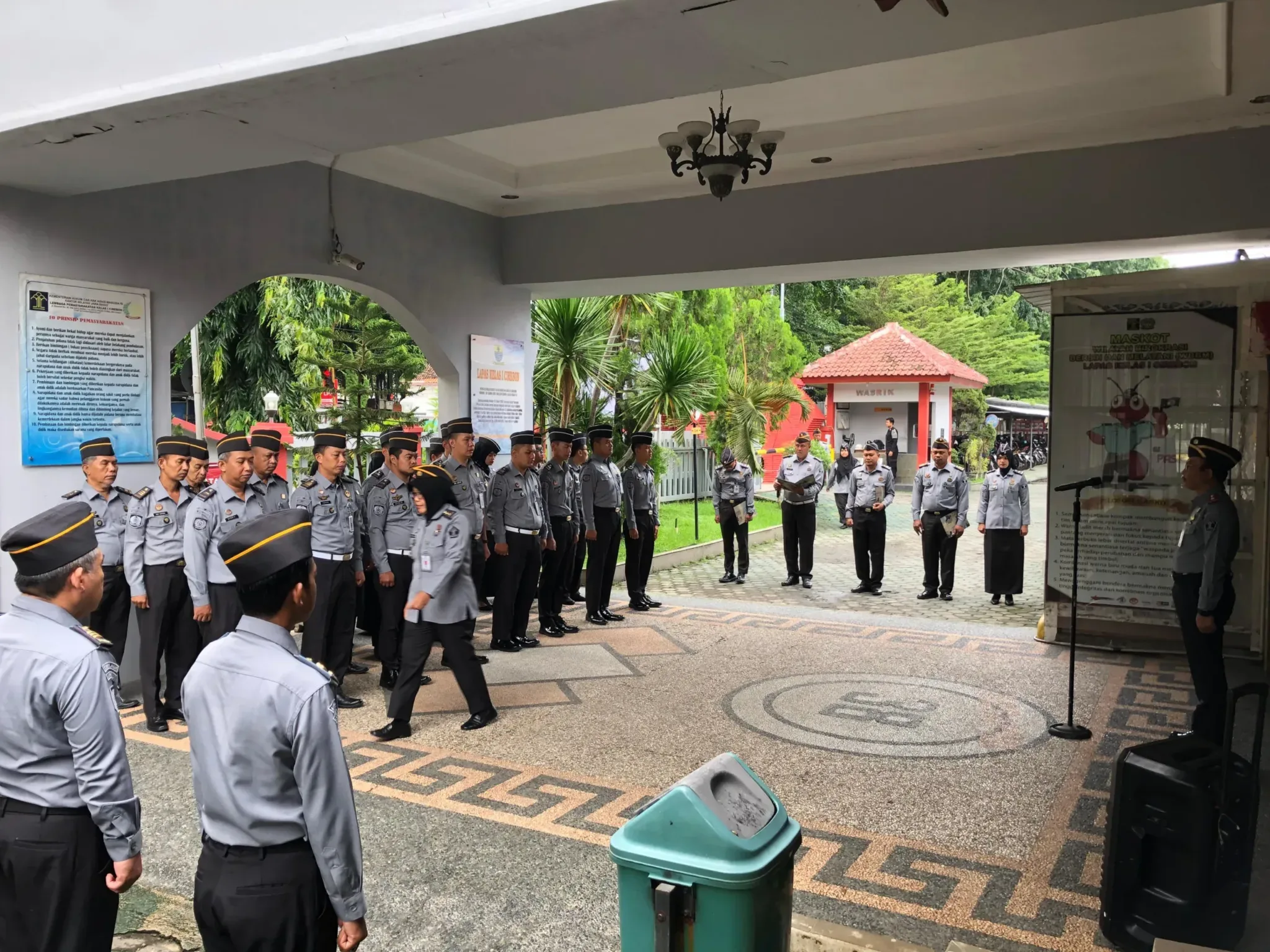 Pegawai Lapas Cirebon Laksanakan Apel Pagi Pertama Bulan Ramadhan 1445 H I Teras Media