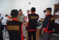 Keterangan foto : Kejaksaan Tinggi (Kejati) Sumatra Selatan (Sumsel) kembali melakukan penggeledahan terkait perkara dugaan tindak pidana korupsi izin perkebunan, Jumat (22/3/2024)