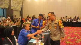 Kapolda lampung Irjen Pol Helmy santika hadir undangan KPU lampung pada kegiatan pembukaan rapat pleno rekapitulasi hasil perhitungan perolehan suara tingkat Provinsi Lampung.