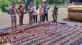 Menjelang bulan suci Ramadhan, Kejaksaan Negeri (Kejari) Jakarta Pusat dibawah komando Safriyanto Zuriat Putra kembali memusnahkan barang bukti narkoba, obat-obatan terlarang, dan minuman keras yang sudah berketetapan hukum (inkrach).