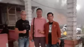 Keterangan foto : Matahukum Mukhsin Nasir saat bersama manajemen PT SBJ, Senin (18/3/2024) 