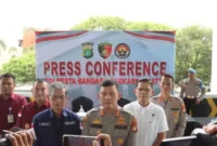Keterangan foto : Polresta Bandara Soekarno-Hatta (Soetta), Tangerang berhasil membongkar kasus pengiriman calon pekerja migran Indonesia (CPMI) non-prosedural internasional dengan tujuan negara Serbia, Minggu (24/3/2024)