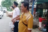 Keterangan foto : Media Portalnusantara.id bersama pengurus Stadion Mini Petal Sukadiri berkolaborasi dalam acara berbagi Takjil gratis kepada masyarakat dan pengguna jalan yang melintas di jalan raya Sukadiri Kecamatan Sukadiri Kabupaten Tangerang pada Minggu 31 Maret 2024.