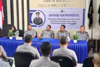 Keterangan foto : Kepala Kantor Wilayah (Kakanwil) Kementerian Hukum dan Hak Asasi Manusia (Kemenkumham) bersama jajaran melakukan safari ramadhan ke kantor Imigrasi (Kanim) Kelas II TPI Sanggau, Selasa (19/03/2024)