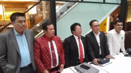 Keterangan foto : Seorang Guru Besar di Universitas Jambi (Unja), Prof Dr Sihol Situngkir, SE., MBA., merasa dirinya diperlakukan dengan sangat tidak adil oleh aparat penegak hukum, Senin (1/4/2024) 