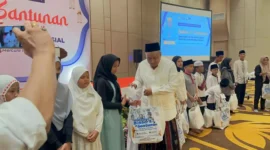 Keterangan foto : Kegiatan buka puasa dan santunan berlangsung di Grand Mercure Mirama, Jalan Raden Panji, Kota Malang, Jawa Timur, Sabtu (6/4).