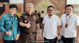 Keterangan foto : Mantan staf ahli Jaksa Agung, Firdaus Dewilmar, Jumat (19/4/2024) 