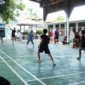 Keterangan foto : Pegawai dan Warga Binaan Lapas Cirebon Ikuti Pertandingan Badminton, (Senin, 22/4/2024) 