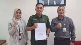 Lembaga Wakaf Doa Bangsa melakukan pertemuan dengan pihak Bank - BJB Syariah di kantor BJB Syariah KCP Palabuhanratu Sukabumi.