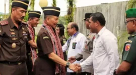 Keterangan foto : Kunjungan kerja Jaksa Agung Muda Pidana Militer (Jampidmil) Kejaksaan Agung RI Mayjen TNI Dr. Wahyoedho Indrajit selama dua hari ke Maluku, Rabu (8/5/2024) 