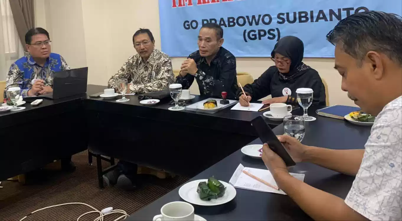 Saatnya Relawan Bersatu Mendukung Kepentingan Nasional