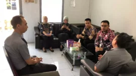 Keterangan foto : Lapas Cirebon Dapatkan Kunjungan Pelaksanaan Kegiatan Supervisi Layanan Pemberian Hak Remisi Tahun 2024 (Selasa, 7/5/2024) 