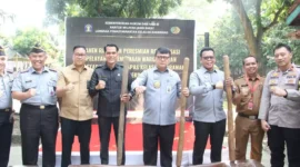 Keterangan foto : Kalapas Cirebon Ikuti Peresmian Revitalisasi Pelayanan WBP, Bentuk Sinergitas Lapas Karawang dan Stakeholder, (Selasa, 7/5/2024) 