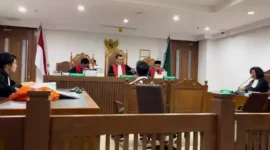 Terdakwa Edi Gunawan akhirnya divonis 9 tahun penjara, denda Rp1 miliar subsider 1 tahun penjara, oleh majelis hakim Pengadilan Negeri Jakarta Pusat.